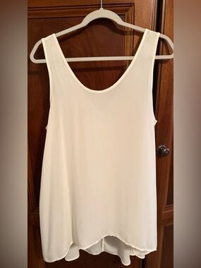 Lush Gauzy White Tank Large